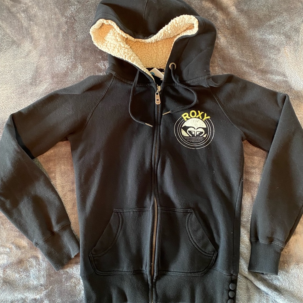 Roxy Hoodie Black with thumb holes